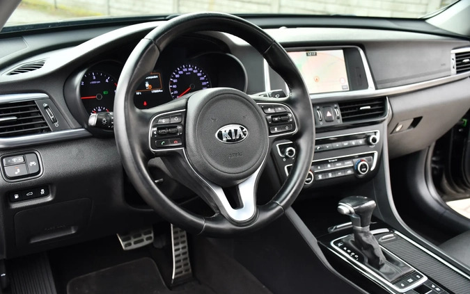Kia Optima cena 64900 przebieg: 179054, rok produkcji 2017 z Kutno małe 781